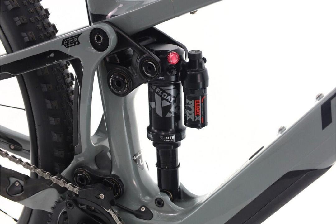 False Pivot Shuttle SL XT 2023