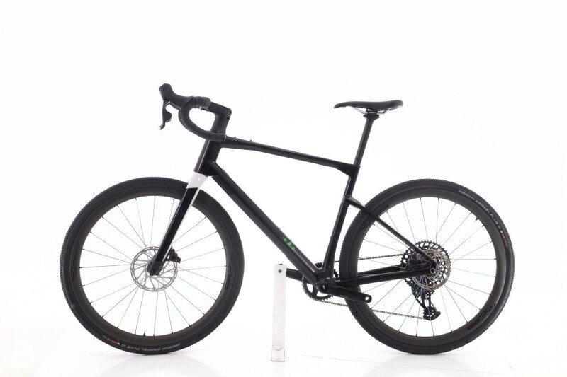 BMC Unrestricted 01 Four AXS 12V 2024