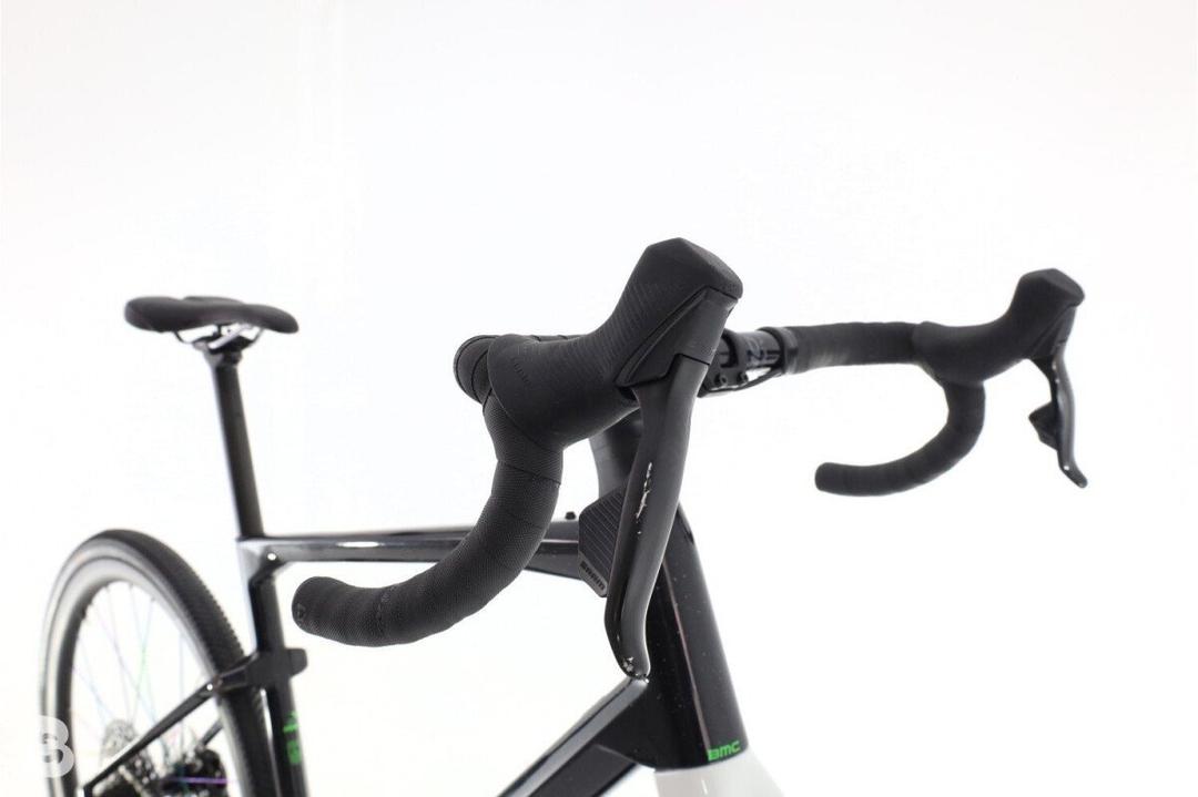 BMC Unrestricted 01 Four AXS 12V 2024