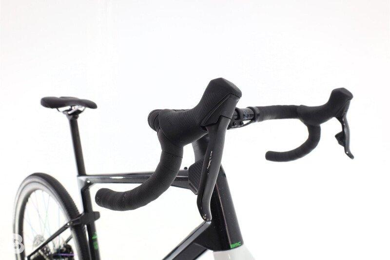 BMC Unrestricted 01 Four AXS 12V 2024