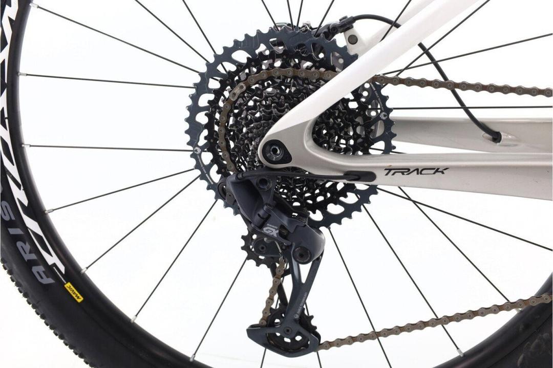 Megamo Track GX 2021