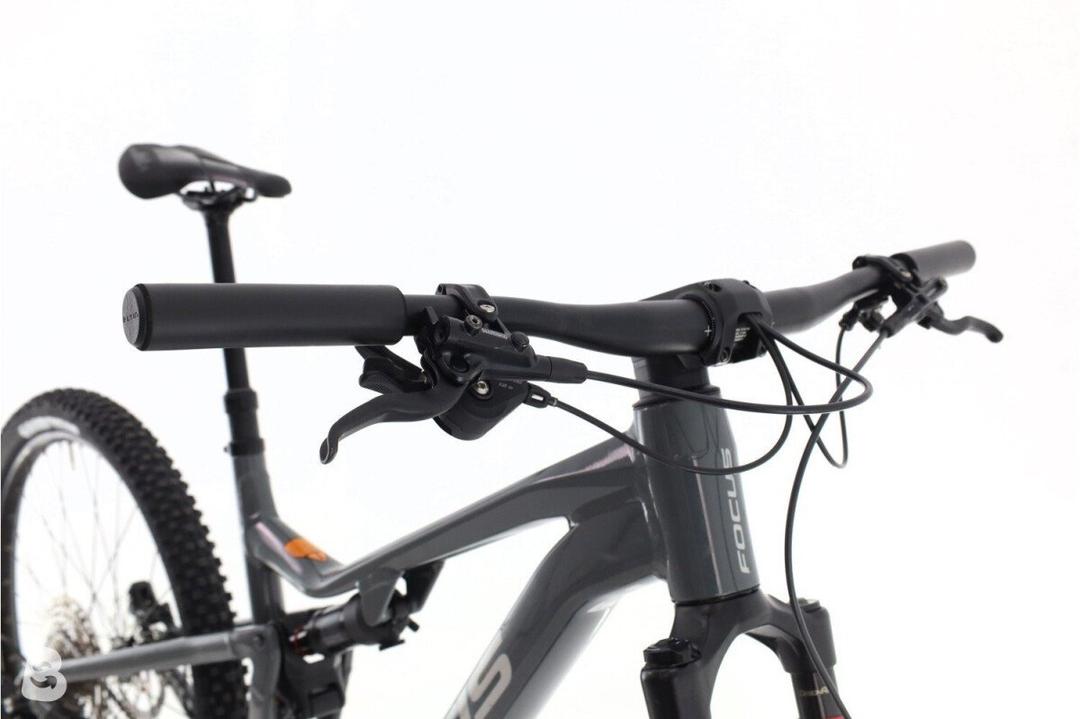 Focus Thron 6.8 2024