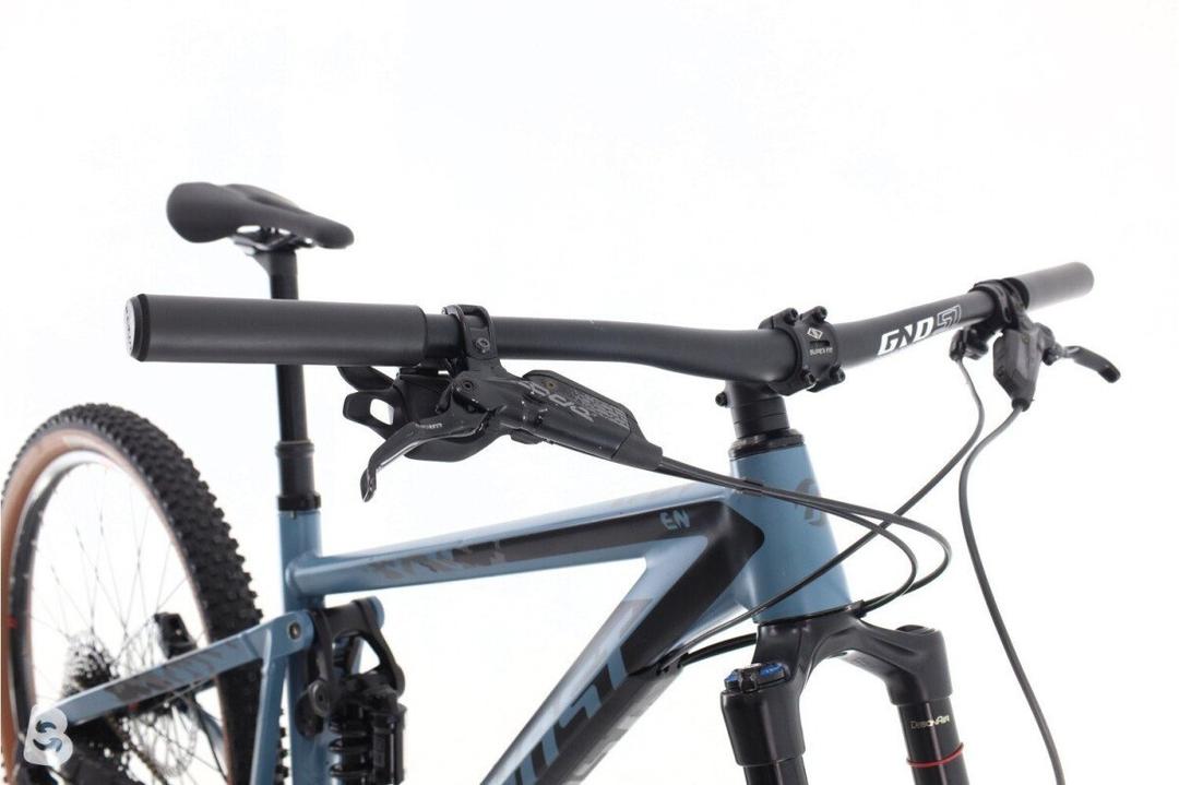 Ghost Riot EN Essential GX 2021