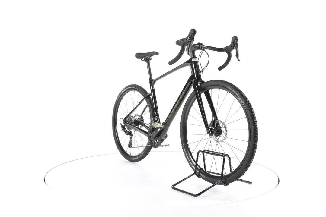 Giant Revolt Advanced 2 V1 2022