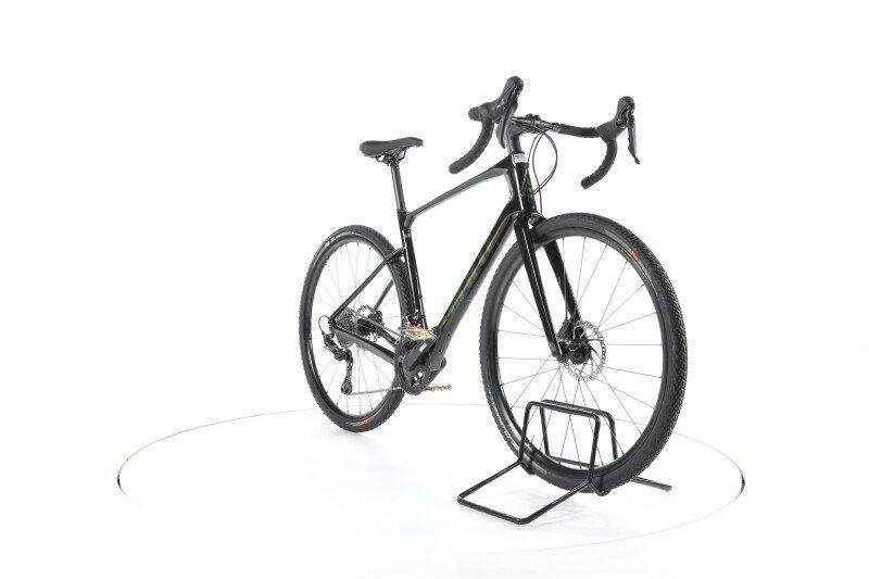 Giant Revolt Advanced 2 V1 2022