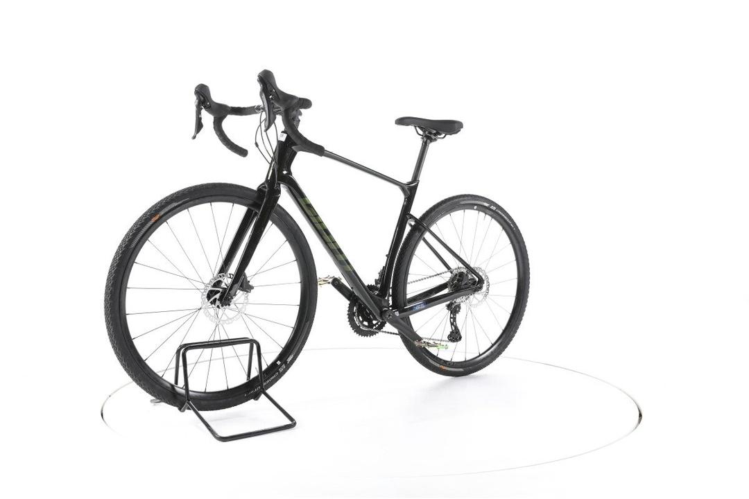 Giant Revolt Advanced 2 V1 2022