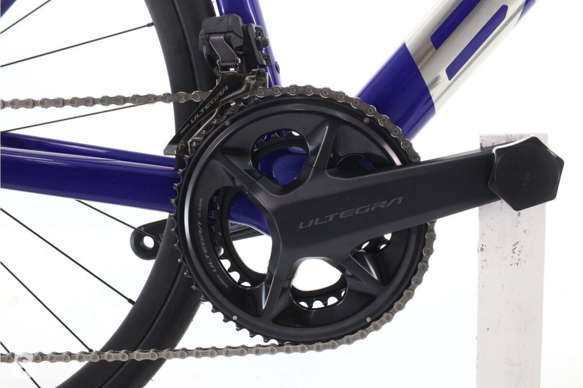 BMC Team Machine SLR Three Carbon Di2 12V 2023