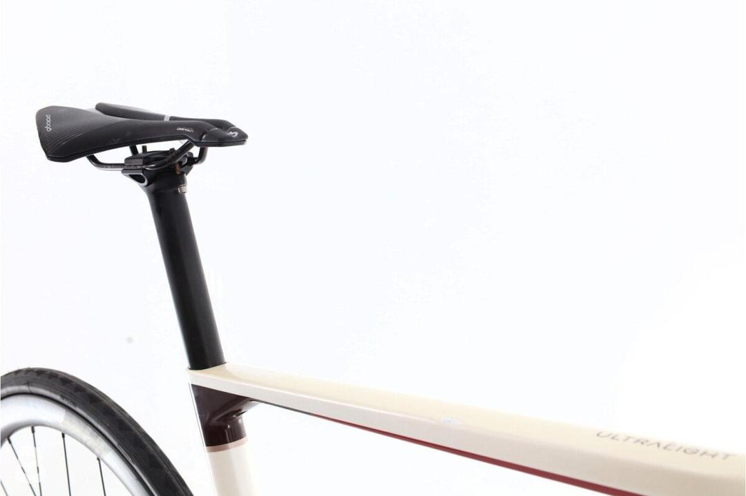 BH Ultralight 8.5 Carbon DI2 12V 2024