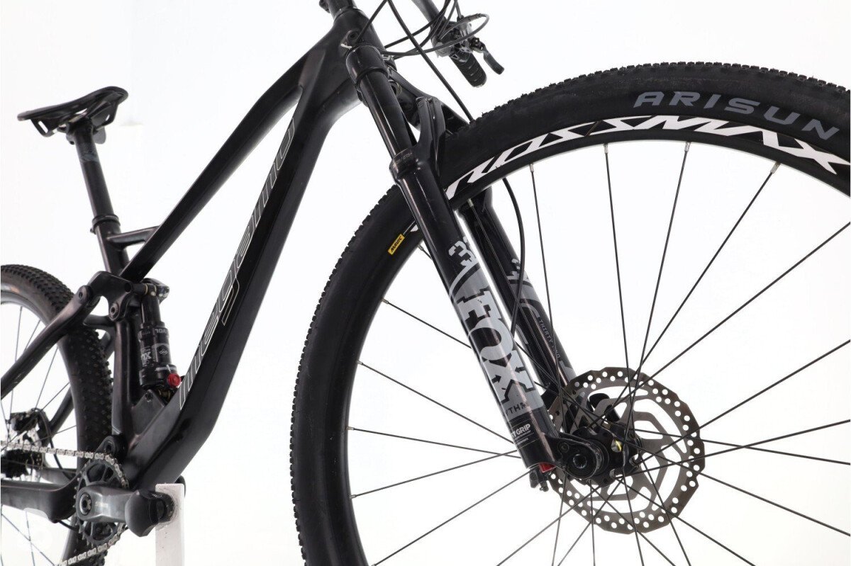Megamo Track Carbon 2021